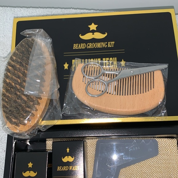 Fulllight Tech Beard Grooming Kit, Mens Beard Kit. Slightly used - Picture 3 of 17